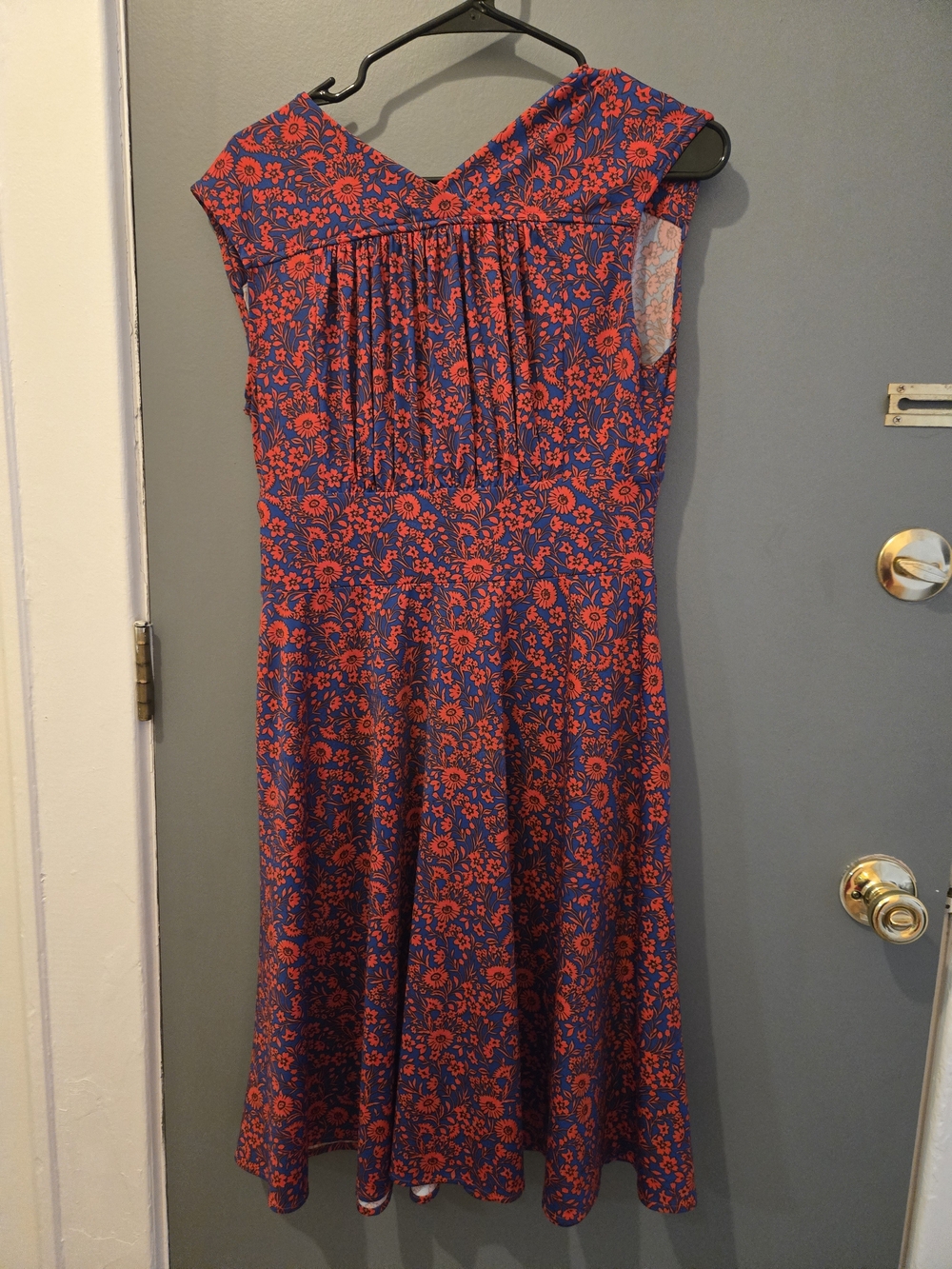 V-Neck Midi Dress in Red Floral on Blue - Picture 3 of 3